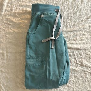 Figs Zamora Joggers Scrubs. Limited Edition Color- Hydrogreen